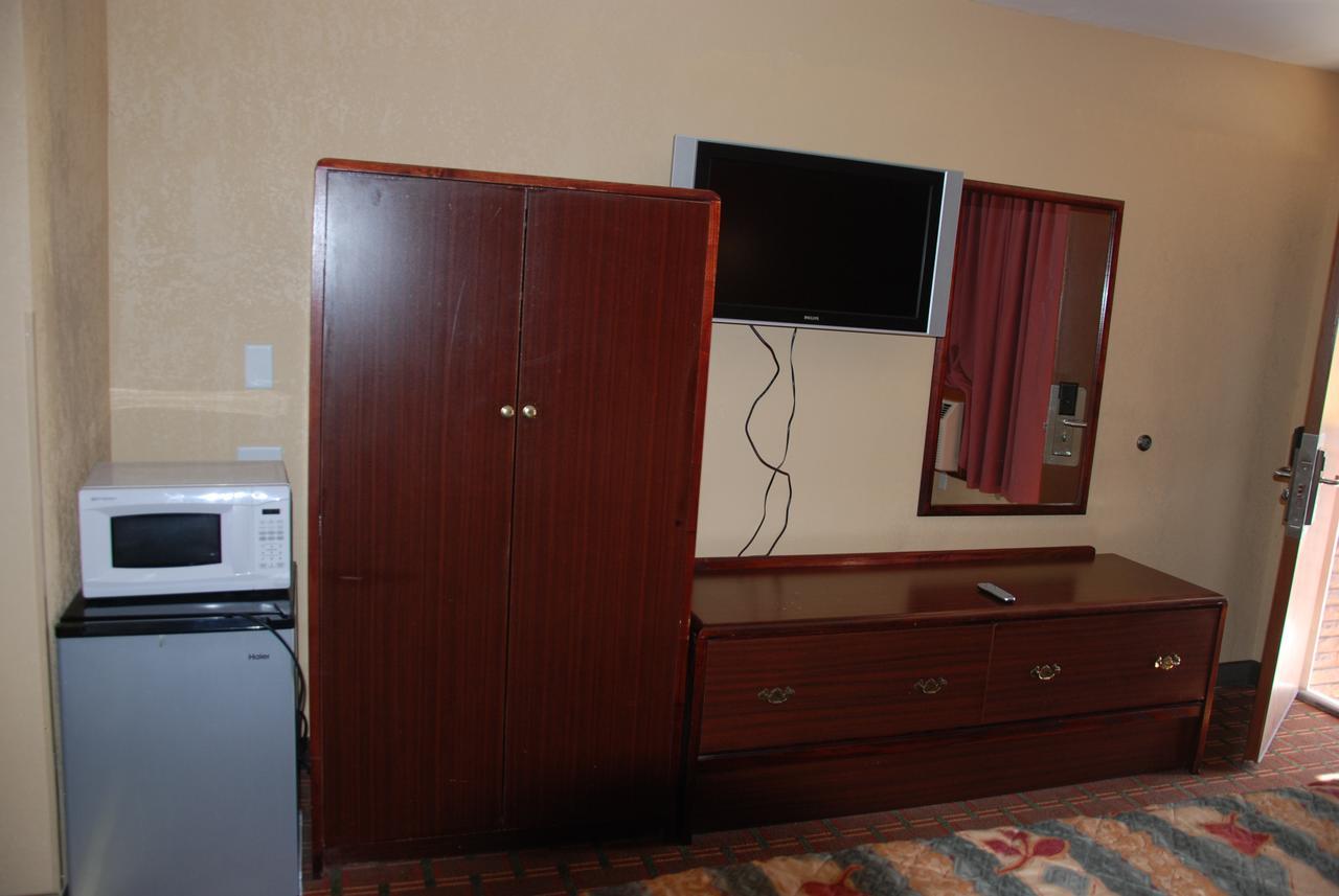 Mount Laurel Motel Hazleton Εξωτερικό φωτογραφία